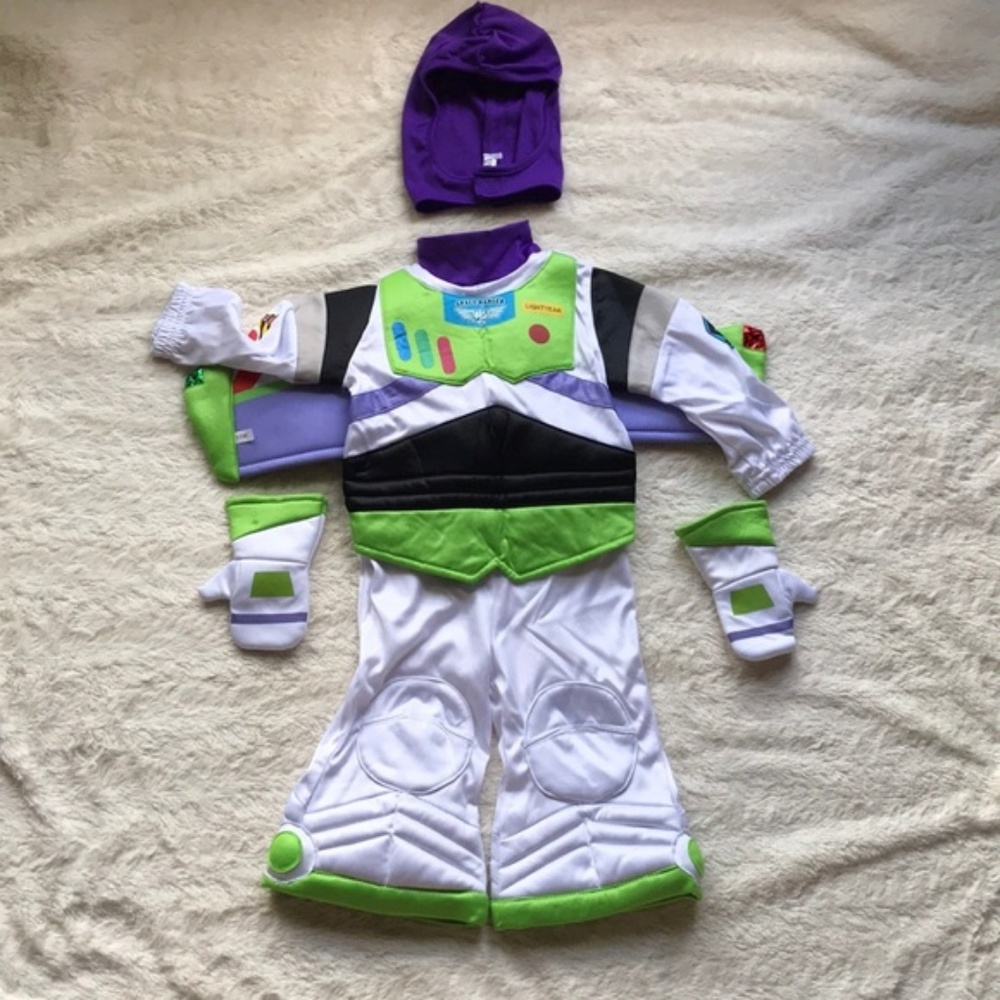 BUZZ LIGHTYEAR COSTUME